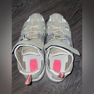 Teva Sandals Womens Size 9 LIKE NEW